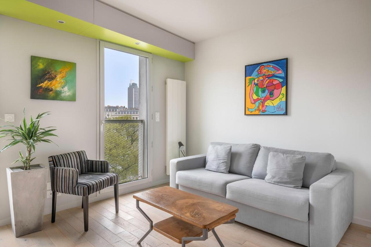 En Plein Coeur De Ville Bel Appartement Pour 6 Nantes Esterno foto