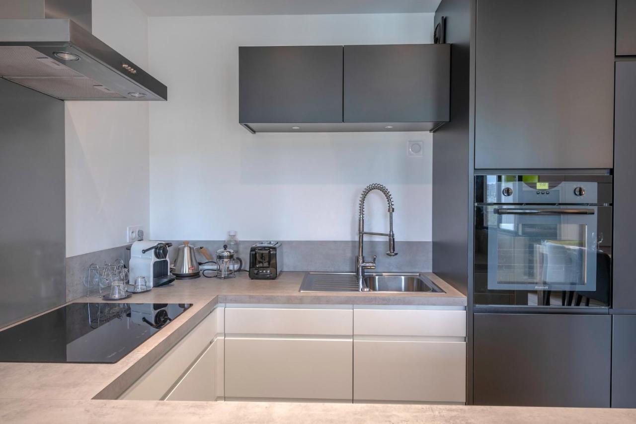 En Plein Coeur De Ville Bel Appartement Pour 6 Nantes Esterno foto